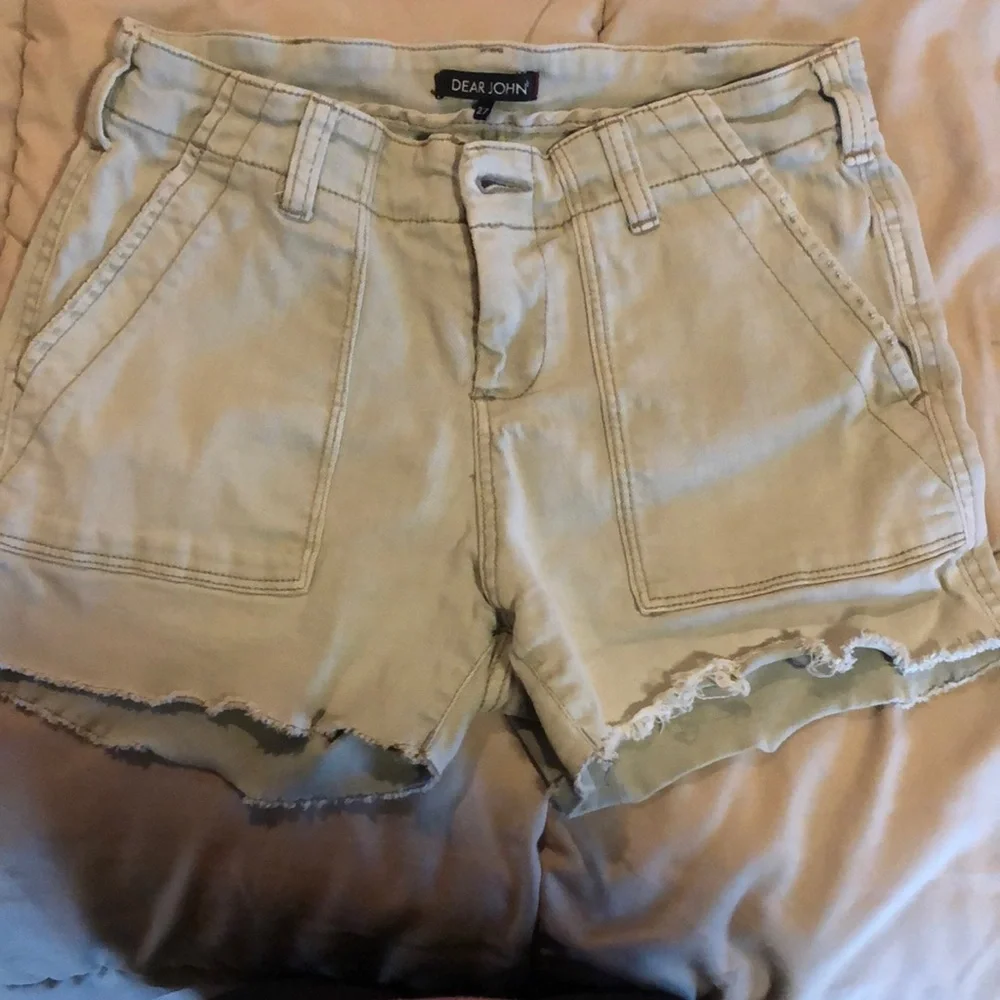 Shorts - Picture 1 of 3